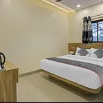 The Kiwwi Hotel